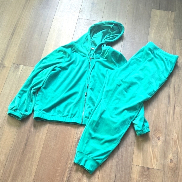 Velour Vibrant Green Cable Gauge XL Tracksuit Set - Picture 1 of 8